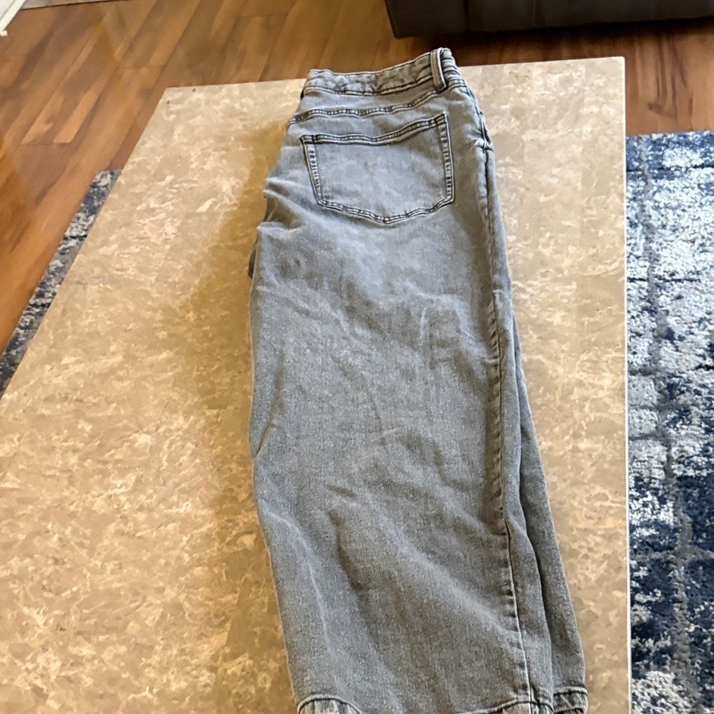 وم Gray Jeans - Picture 4 of 5